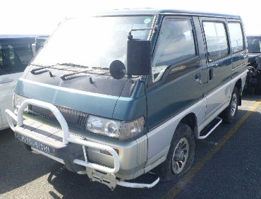 mitsubishi　delicastarwagon