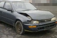 事故車：カローラ（AE100)