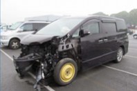 事故車：ヴェルファイア